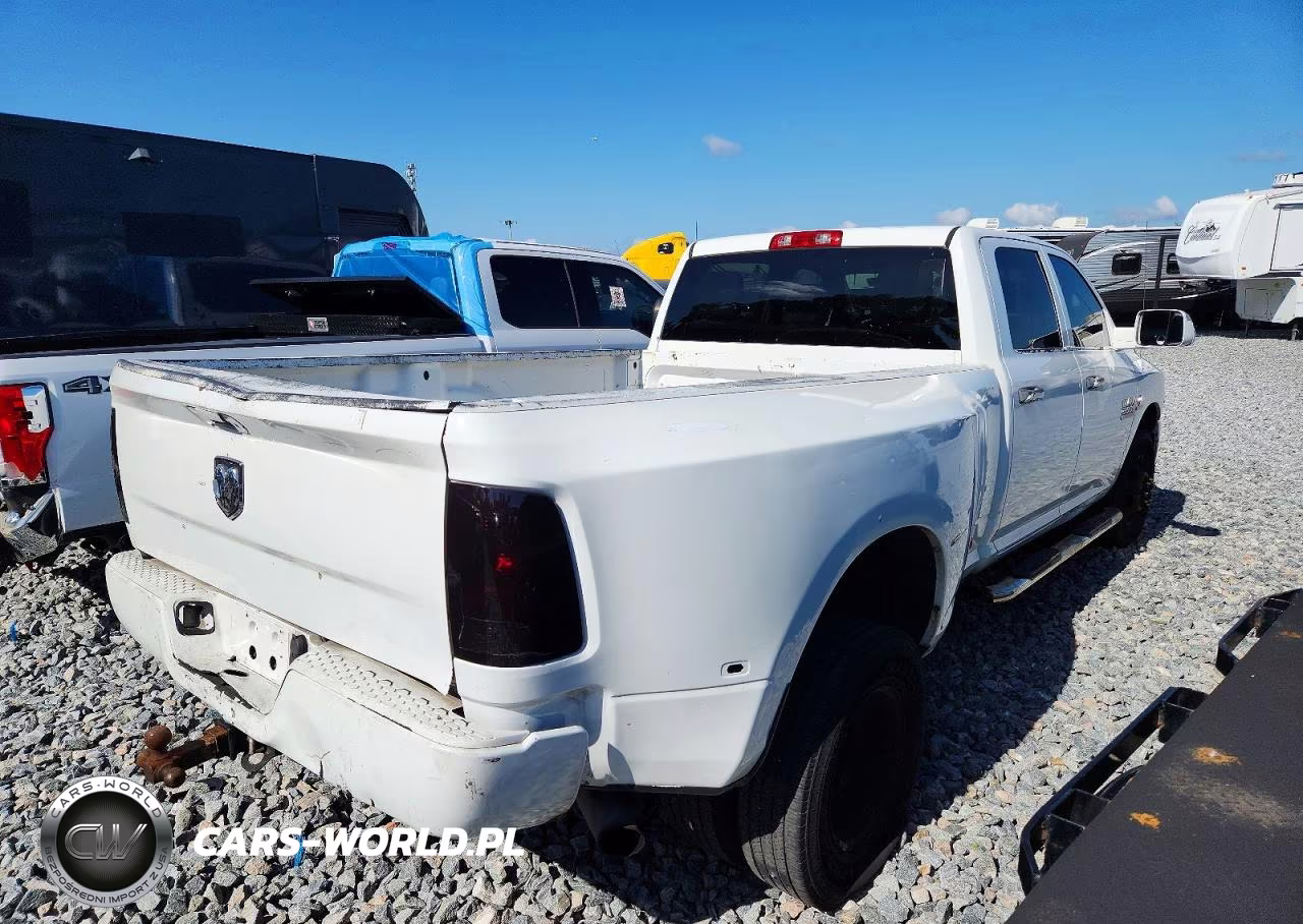 2015 Ram 3500 St VIN:3C63RPGL7FG561044 - 4
