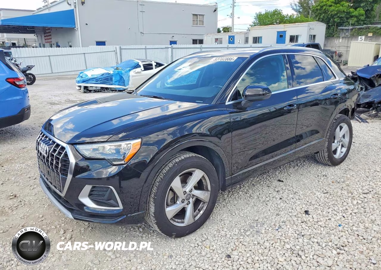 2020 Audi Q3 Premium