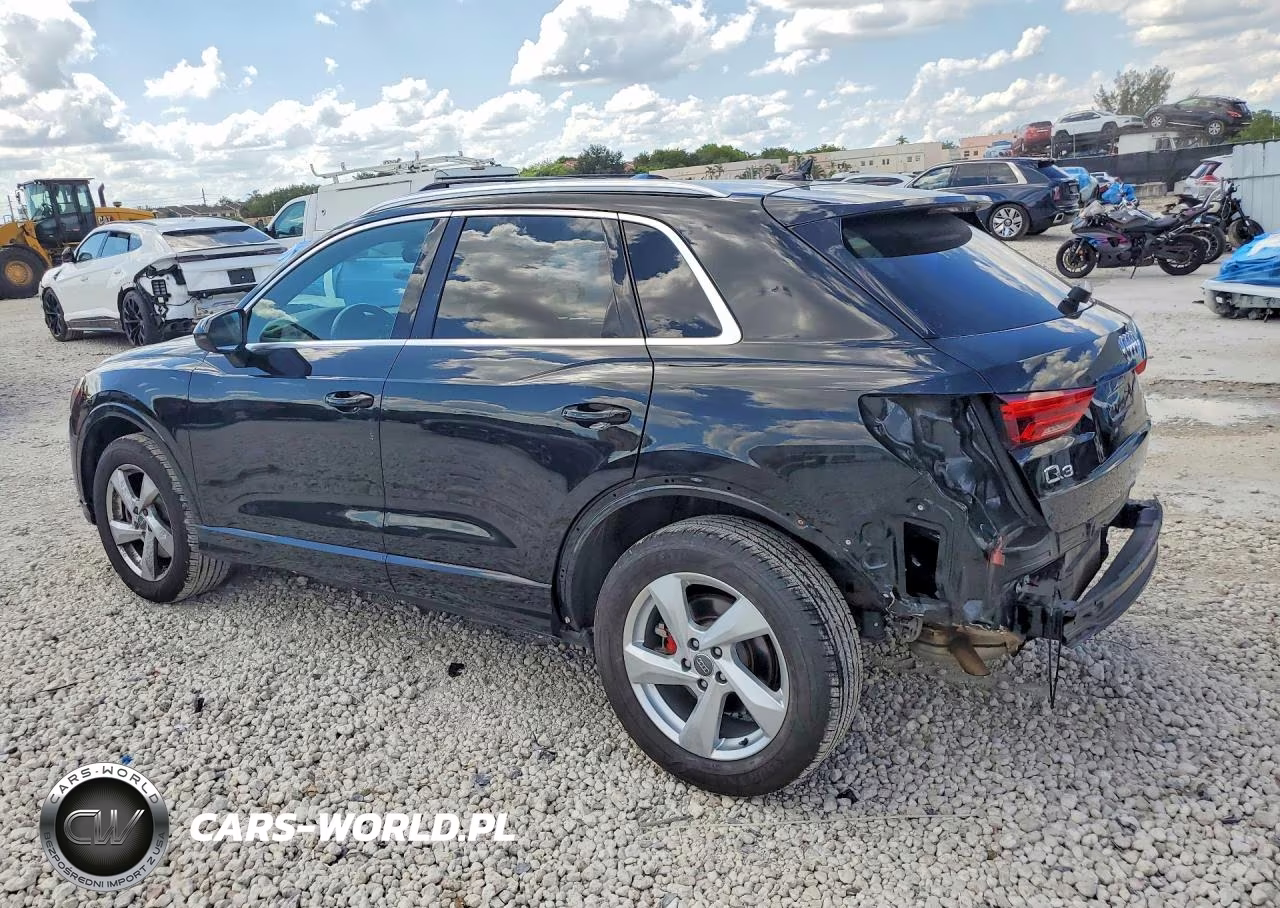 2020 Audi Q3 Premium VIN:WA1AECF30L1026244 - 2