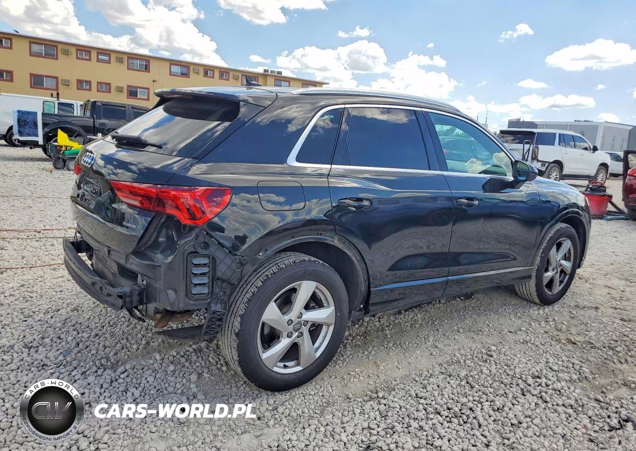 2020 Audi Q3 Premium VIN:WA1AECF30L1026244 - 3