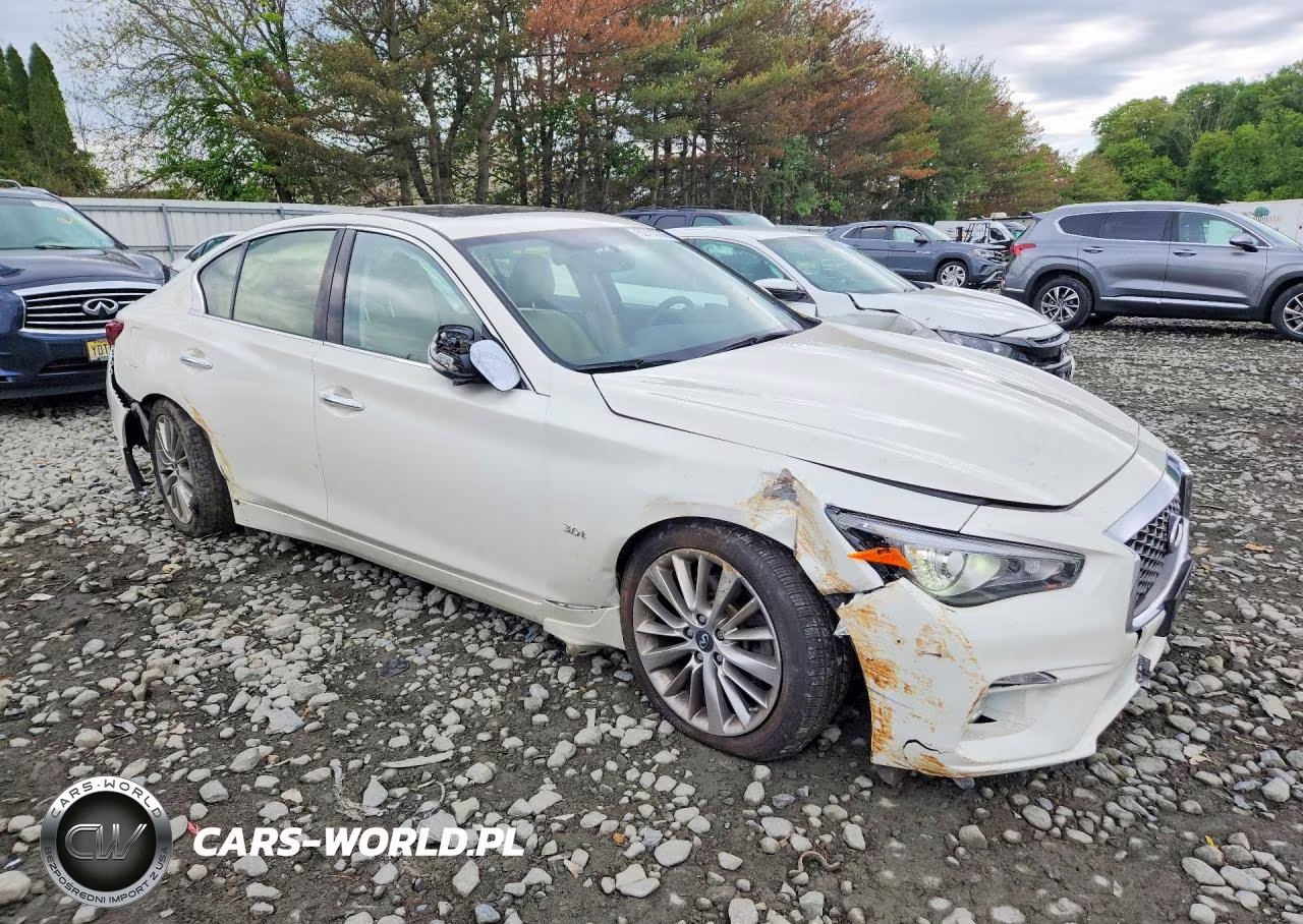 2019 Infiniti Q50 3.0T Luxe VIN:JN1EV7AR3KM556587 - 4