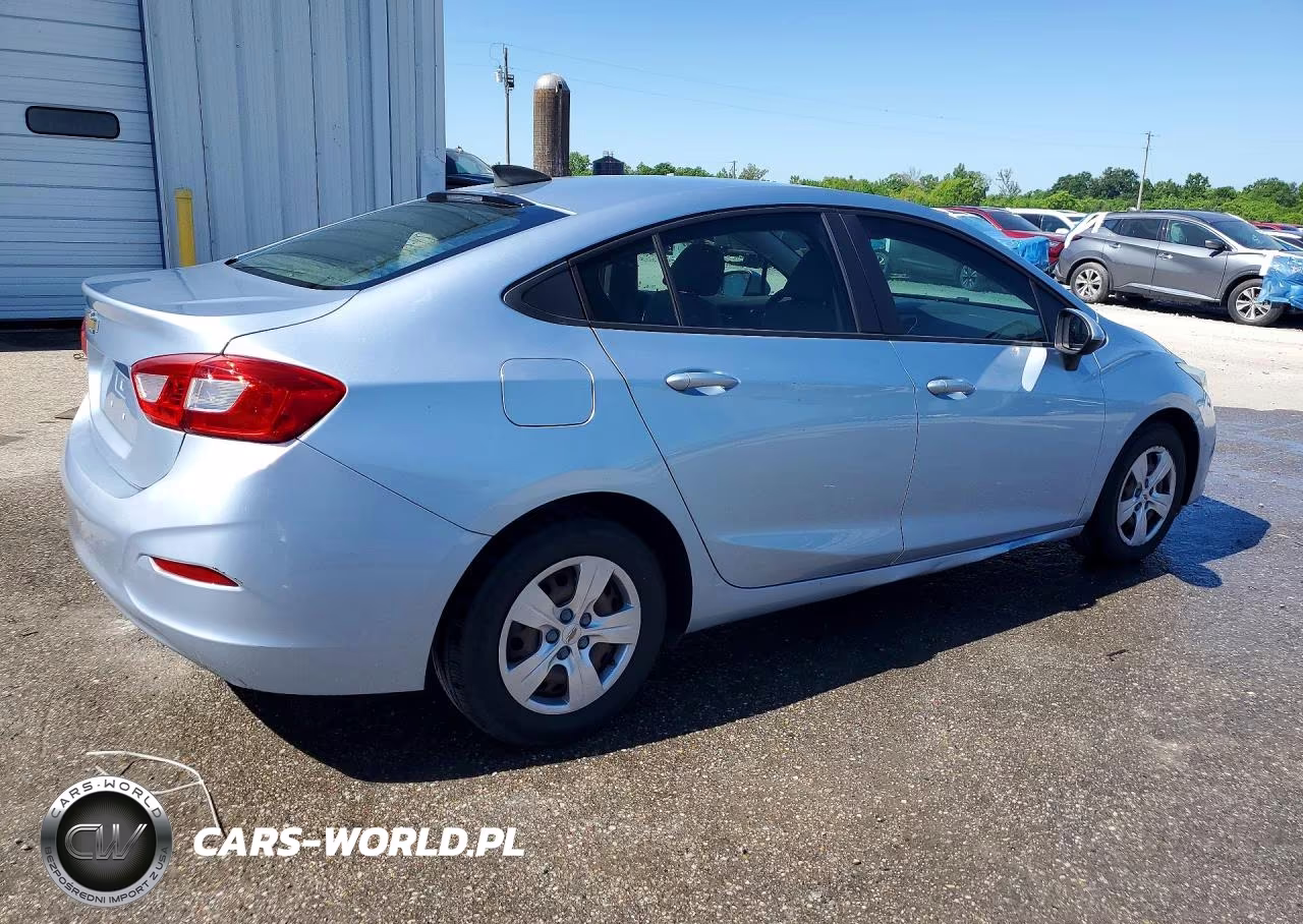 2017 Chevrolet Cruze Ls VIN:1G1BC5SM6H7211762 - 3