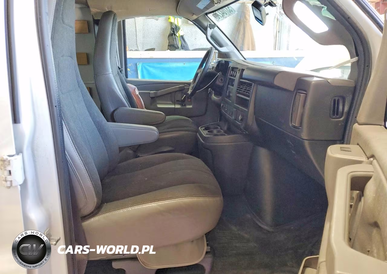 2022 Chevrolet Express G2500 VIN:1GCWGAF79N1195887 - 7