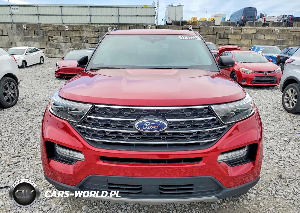 2024 Ford Explorer Xlt VIN:1FMSK8DHXRGA16448 - 5