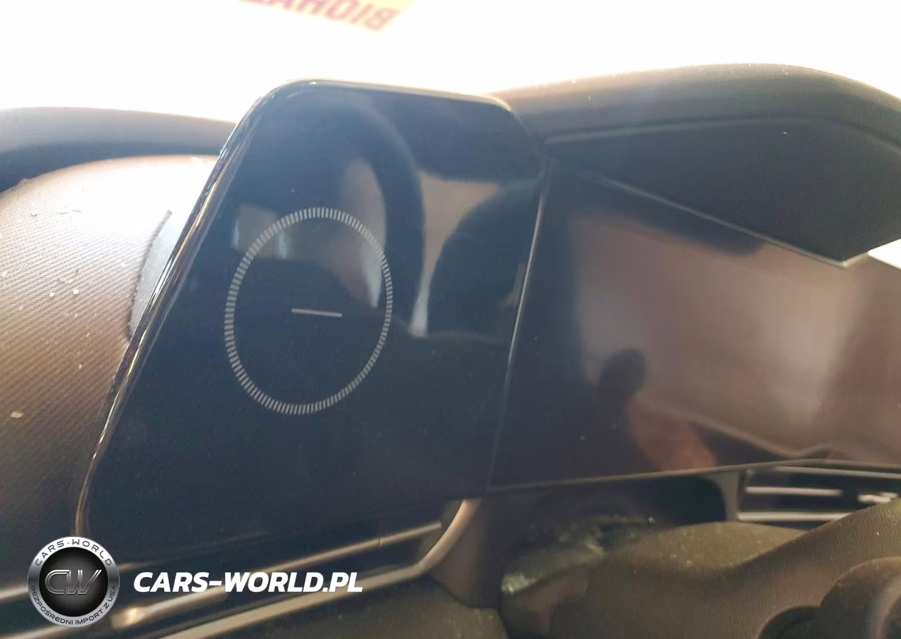 2025 Hyundai Elantra Limited VIN:KMHLP4DG1SU872184 - 9