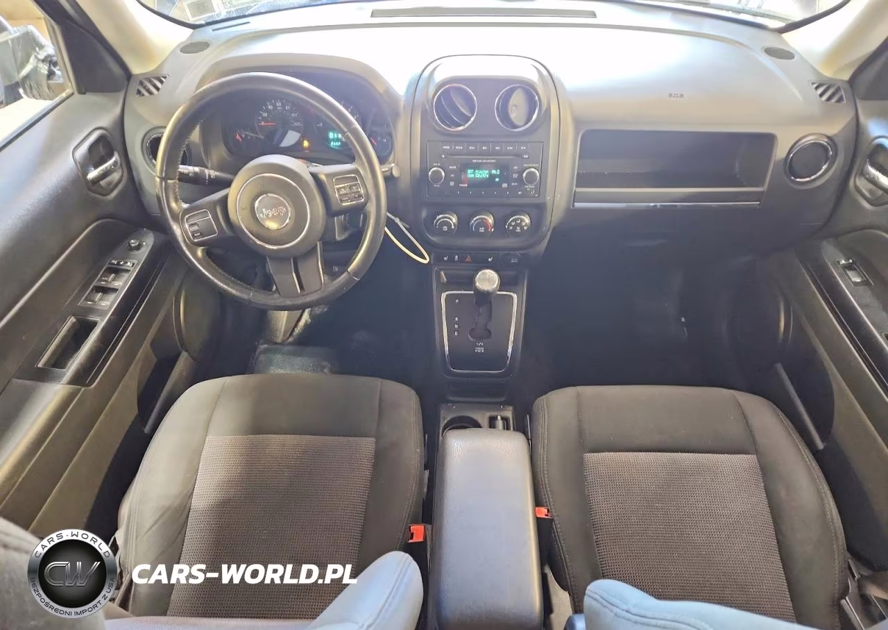 2013 Jeep Patriot Latitude VIN:1C4NJPFB3DD166371 - 8