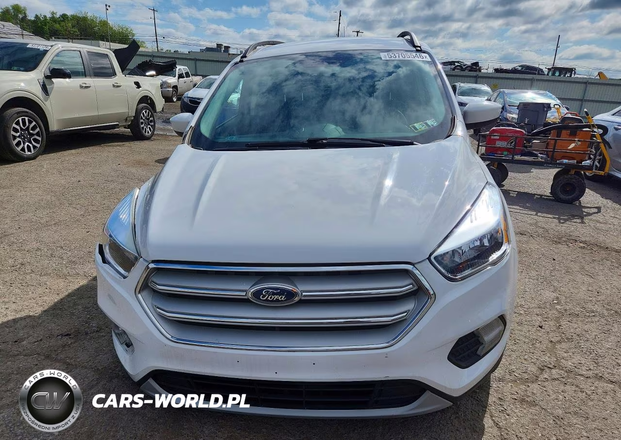 2018 Ford Escape VIN:1FMCU9GD6JUA46307 - 5