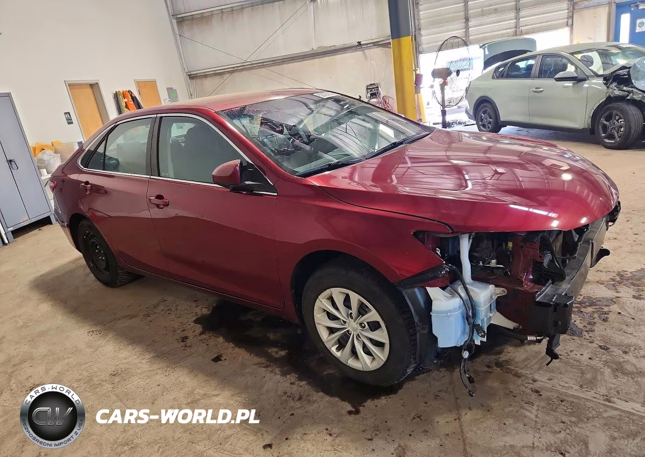 2016 Toyota Camry Le VIN:4T1BF1FK9GU586881 - 4
