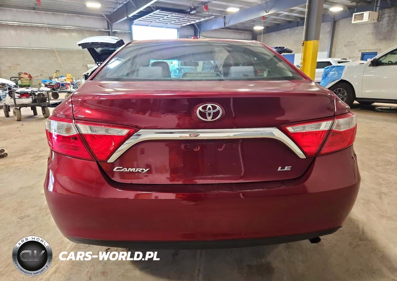 2016 Toyota Camry Le VIN:4T1BF1FK9GU586881 - 6
