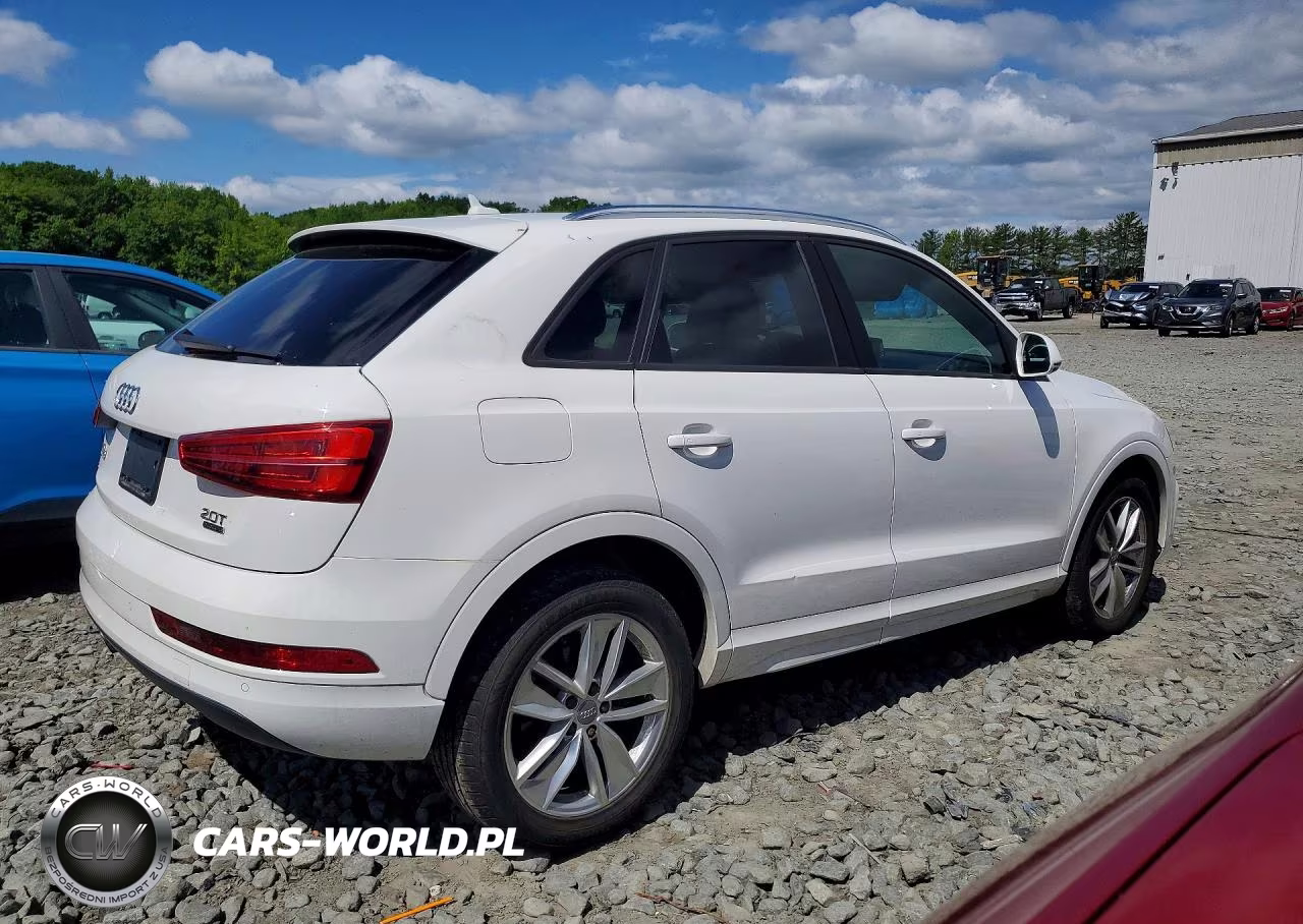 2017 Audi Q3 Premium VIN:WA1ECCFS0HR010021 - 3