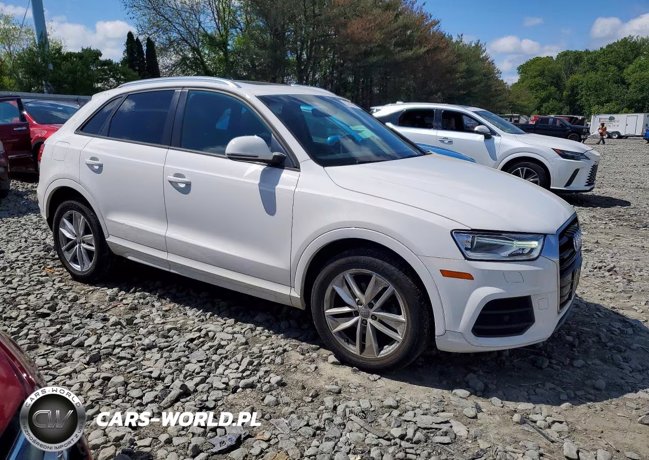 2017 Audi Q3 Premium VIN:WA1ECCFS0HR010021 - 4