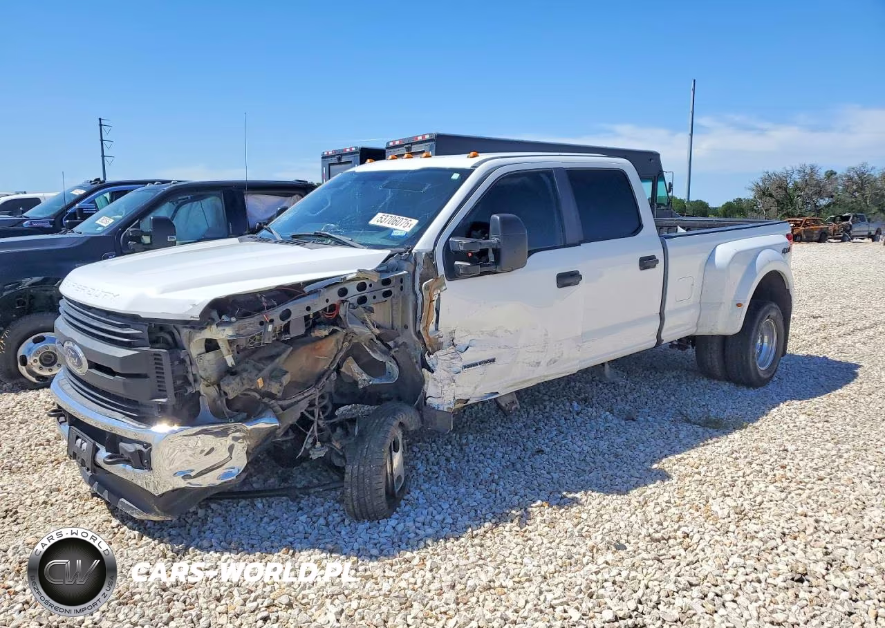 2017 Ford F350 Super Duty – zdjęcie 1 z 13