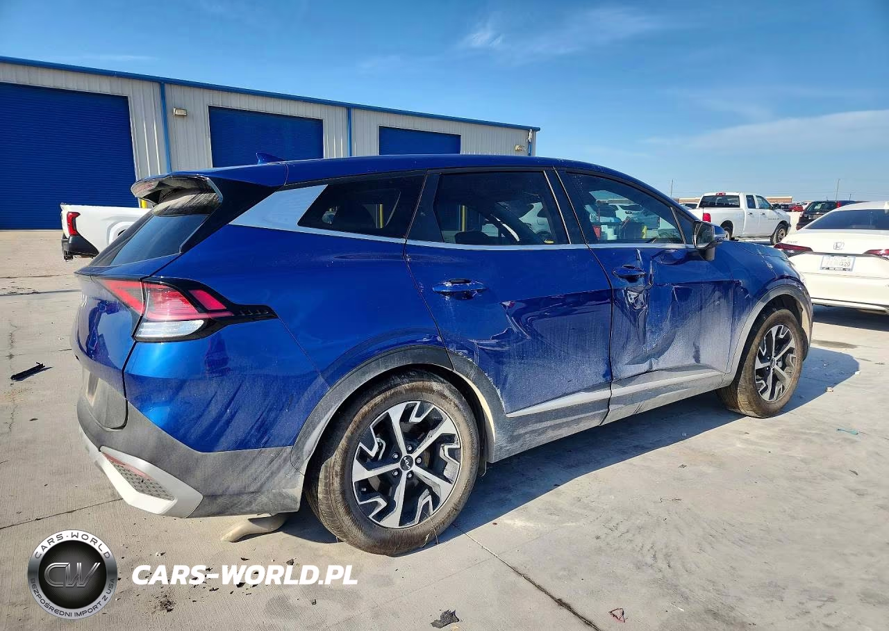 2025 Kia Sportage VIN:5XYK33DF2SG308316 - 3