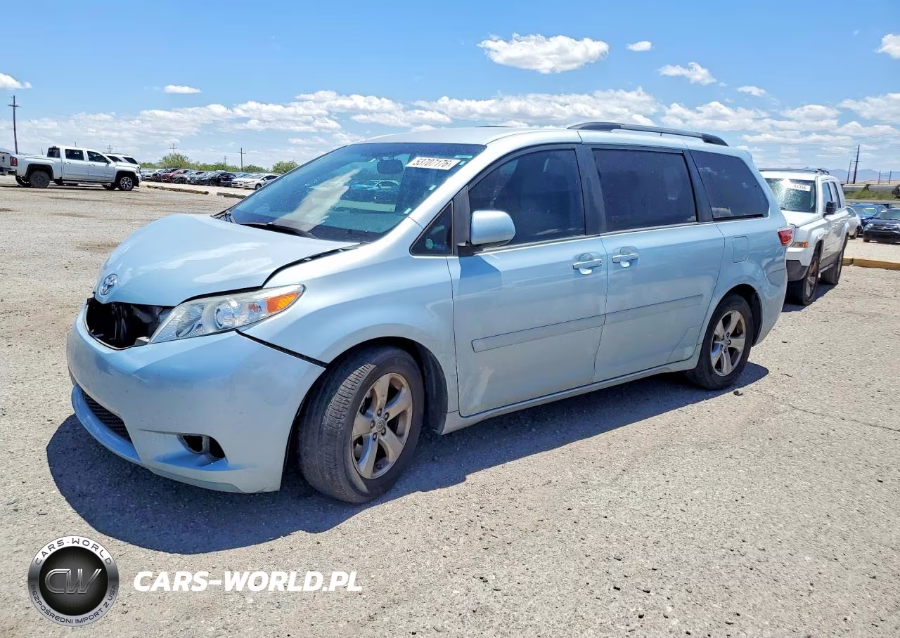 2015 Toyota Sienna Le