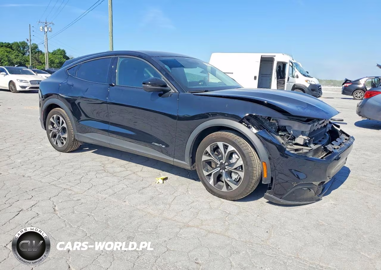 2025 Ford Mustang Mach-E Select VIN:3FMTK1R48SMA19927 - 4