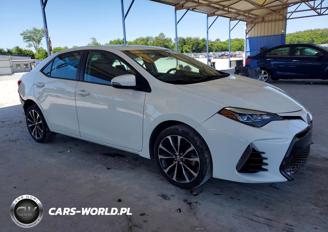 2018 Toyota Corolla Se VIN:5YFBURHE1JP847120 - 4
