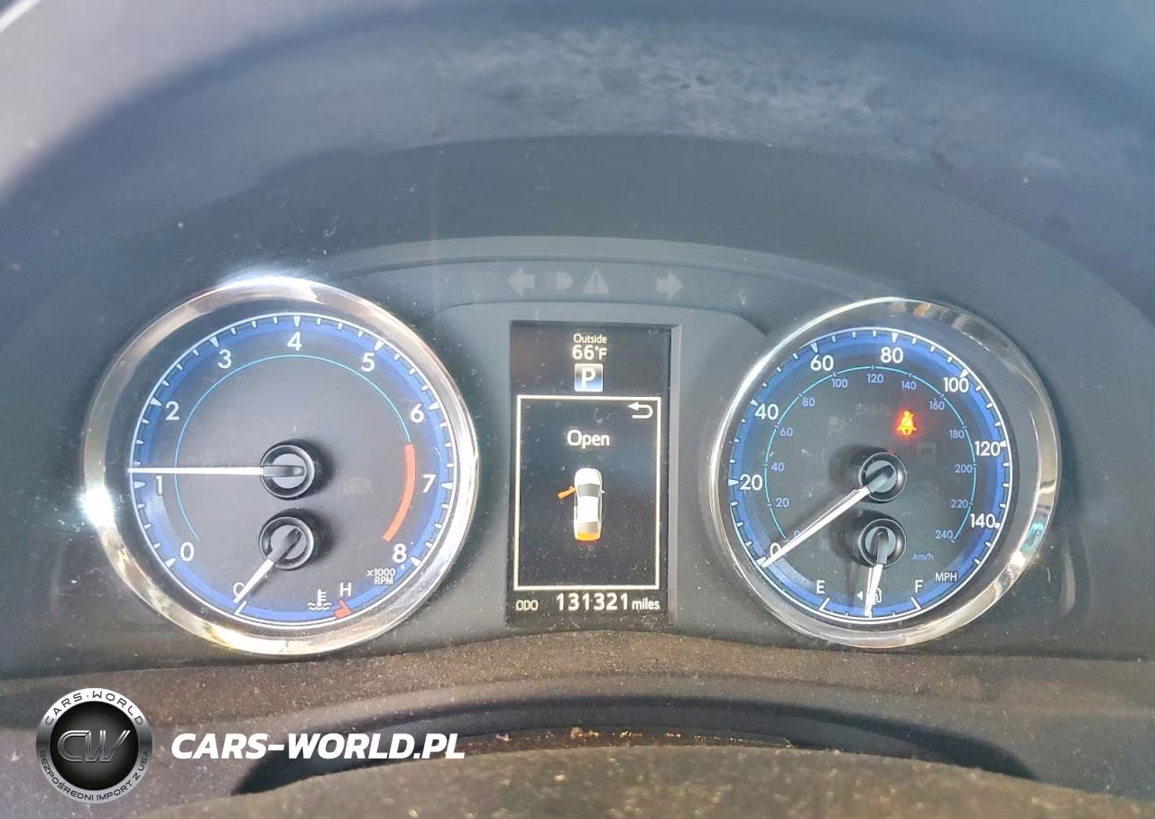 2018 Toyota Corolla Se VIN:5YFBURHE1JP847120 - 9
