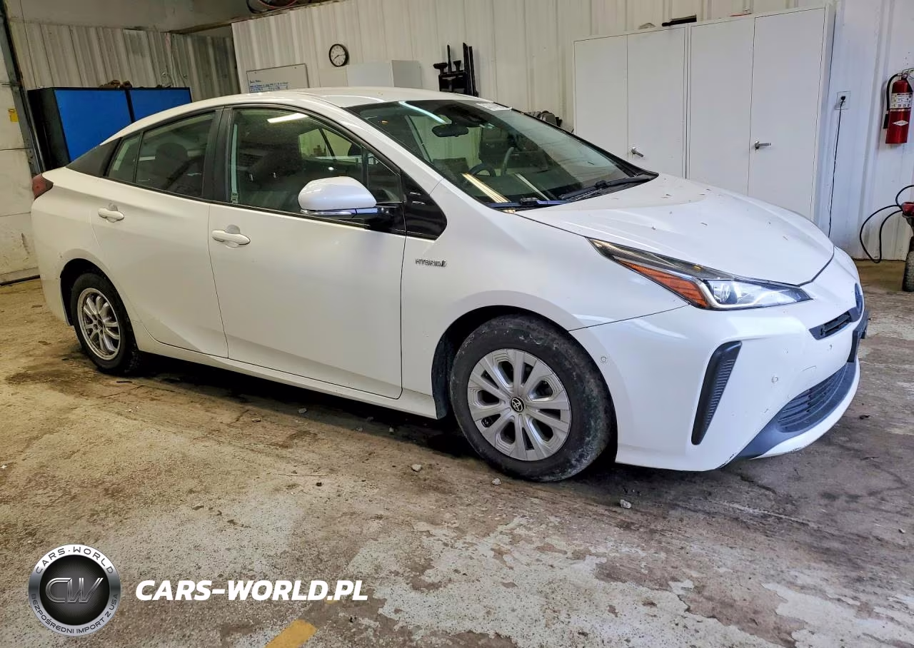 2019 Toyota Prius Le VIN:JTDKARFU5K3074178 - 4