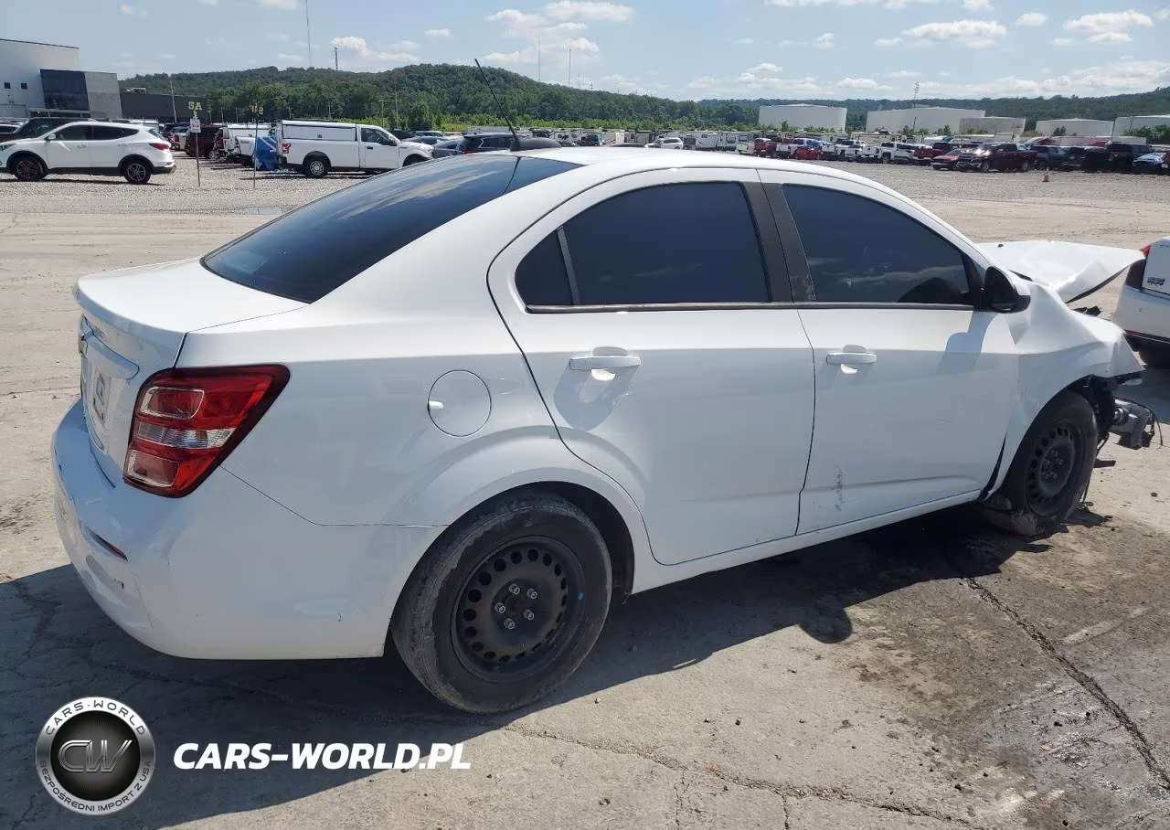 2017 Chevrolet Sonic Ls VIN:1G1JB5SHXH4135661 - 3