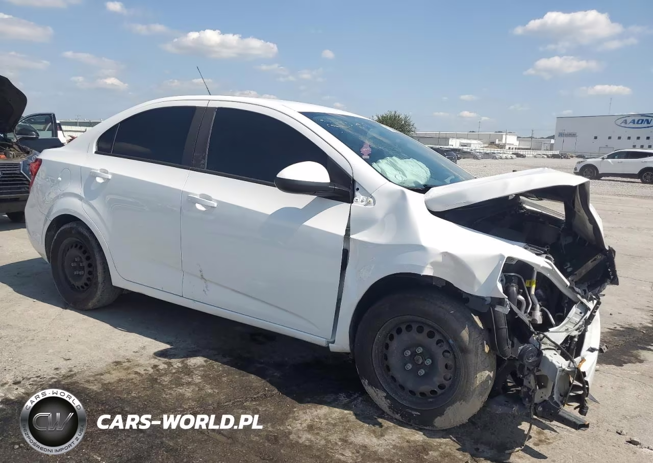 2017 Chevrolet Sonic Ls VIN:1G1JB5SHXH4135661 - 4