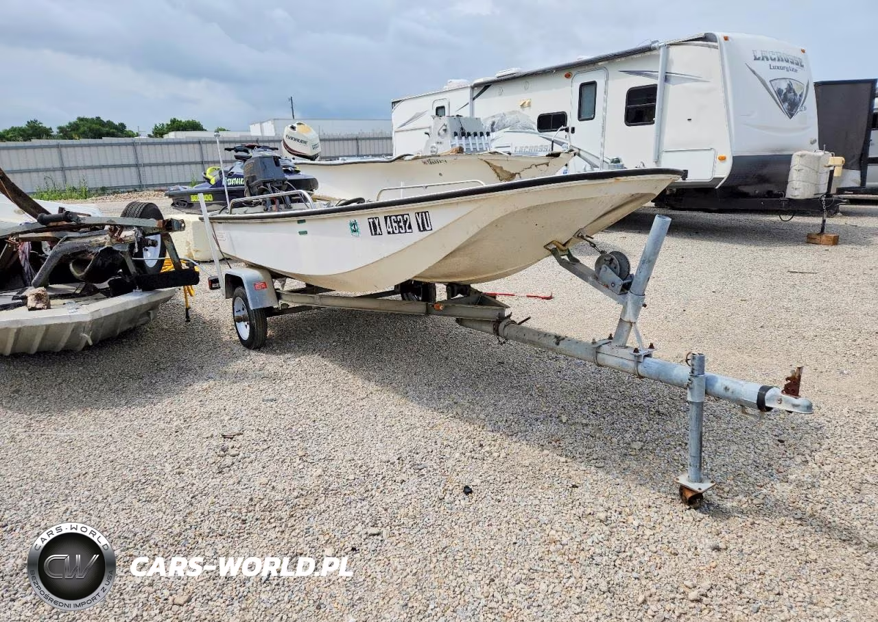 1975 Boston Whaler Boat