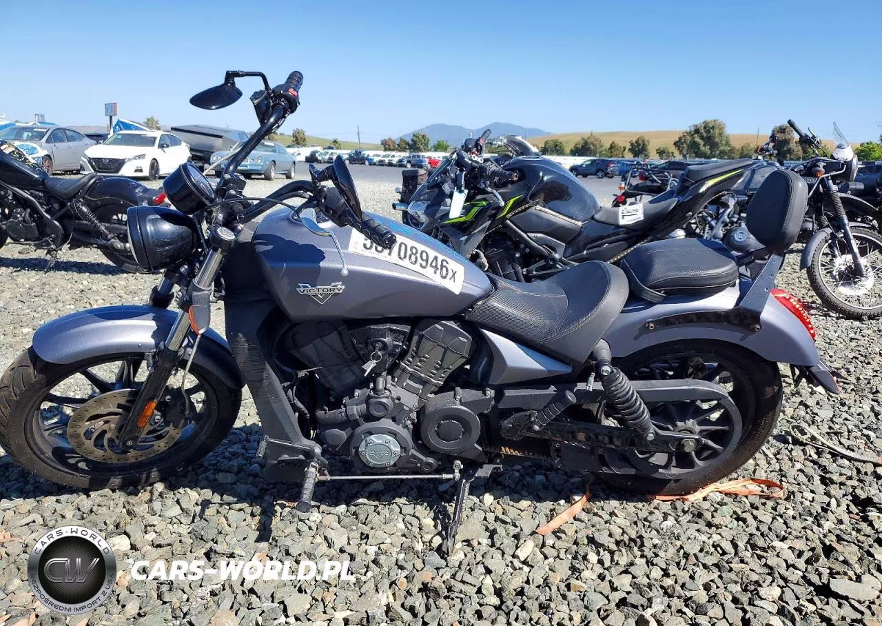 2017 Victory Motorcycles Octane VIN:5VPFTB001H3001912 - 3