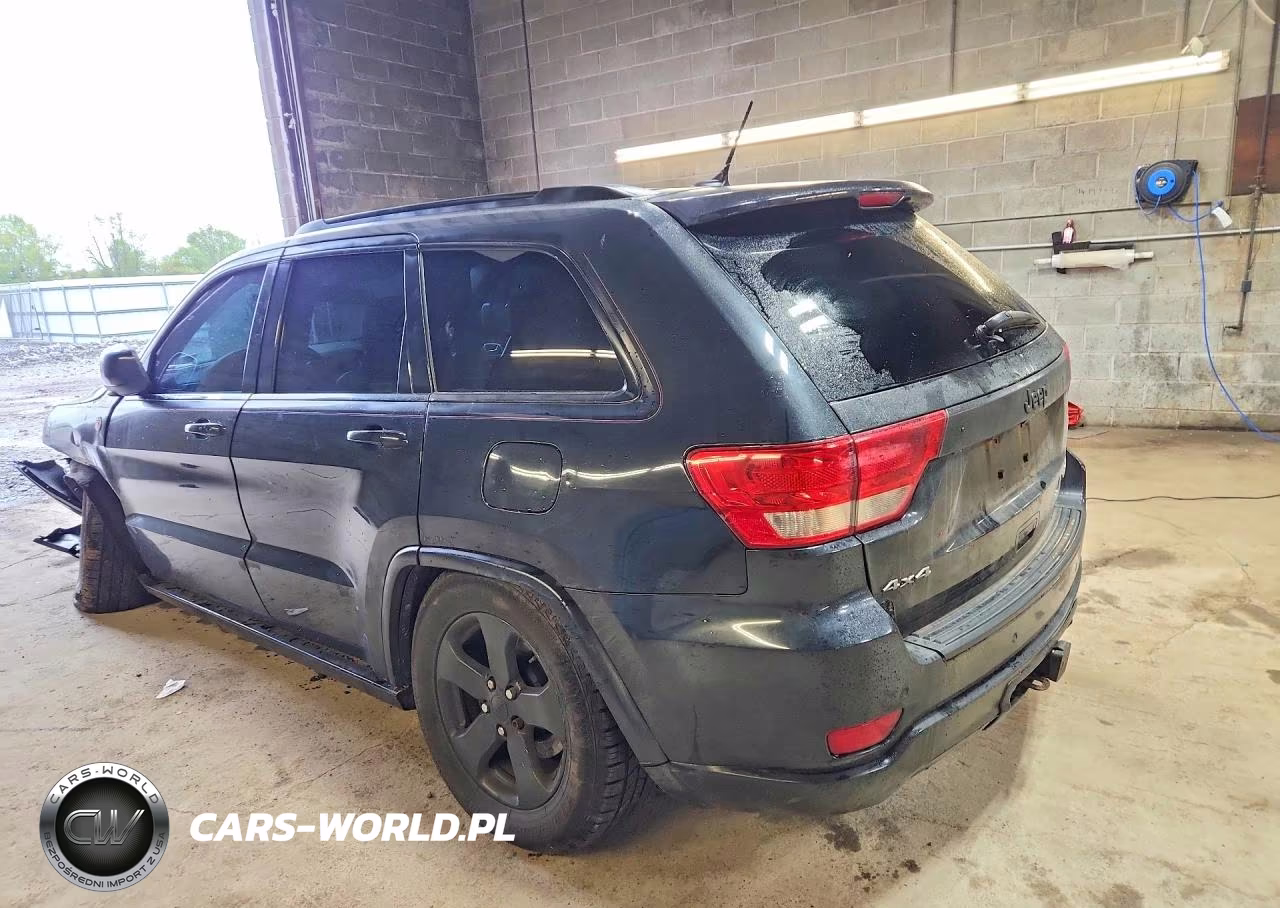 2013 Jeep Grand Cherokee Laredo VIN:1C4RJFAGXDC619082 - 2