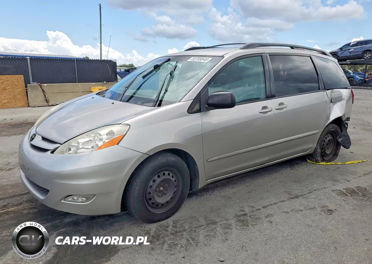 2006 Toyota Sienna Le 8 Passenger