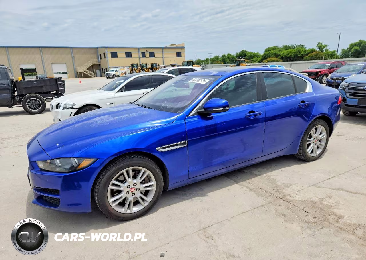 2017 Jaguar Xe Premium
