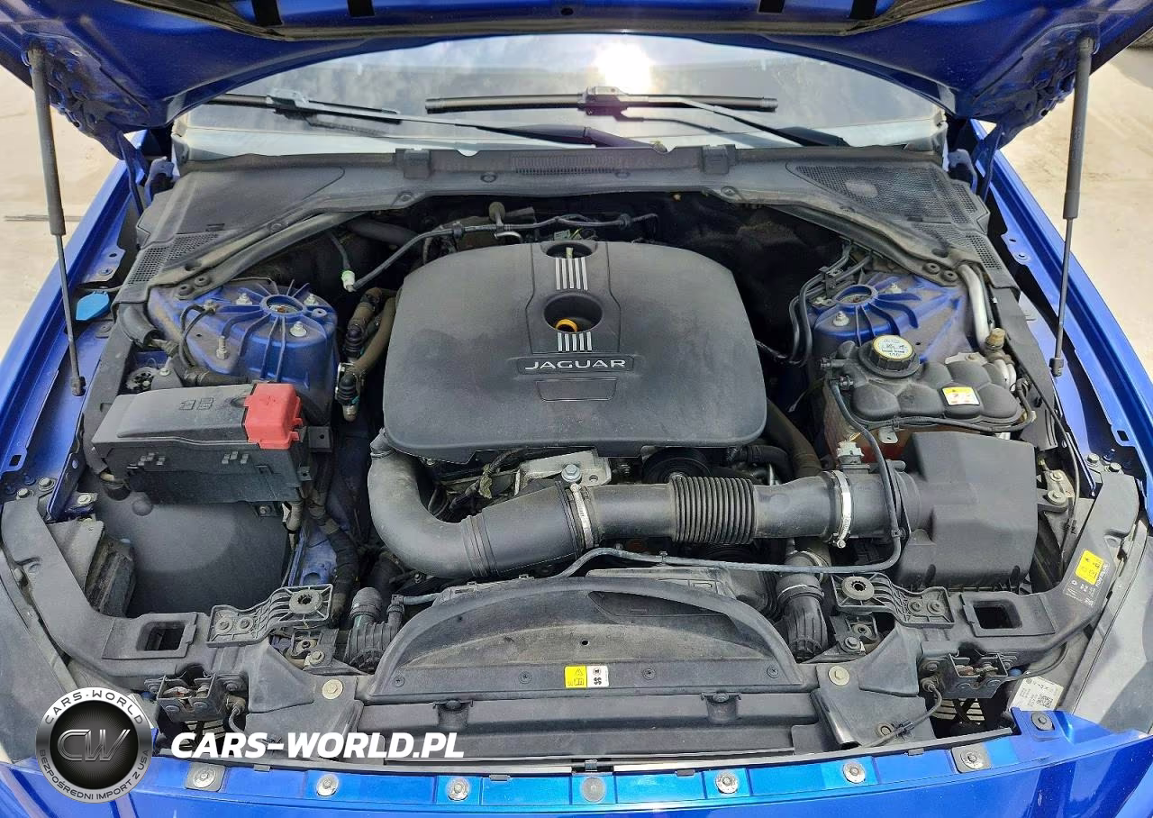 2017 Jaguar Xe Premium VIN:SAJAD4BG1HA965628 - 11