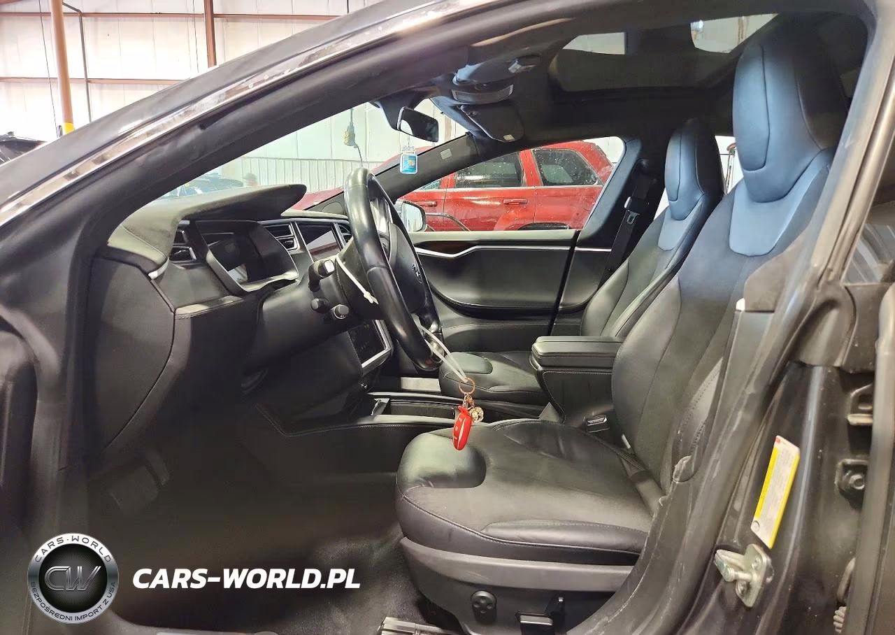 2016 Tesla Model S VIN:5YJSA1E22GF166893 - 7