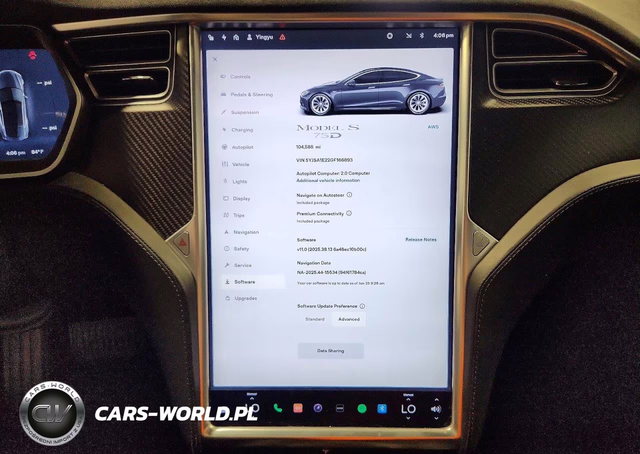 2016 Tesla Model S VIN:5YJSA1E22GF166893 - 9