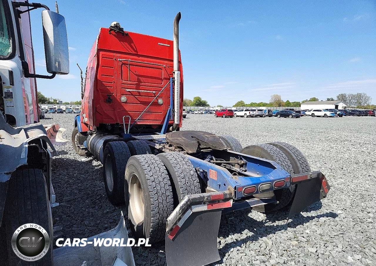 2015 Volvo Vnm Semi Truck VIN:4V4MC9EHXFN927728 - 3