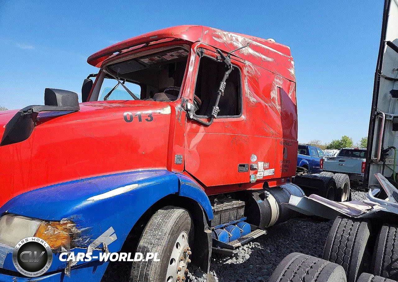 2015 Volvo Vnm Semi Truck VIN:4V4MC9EHXFN927728 - 9