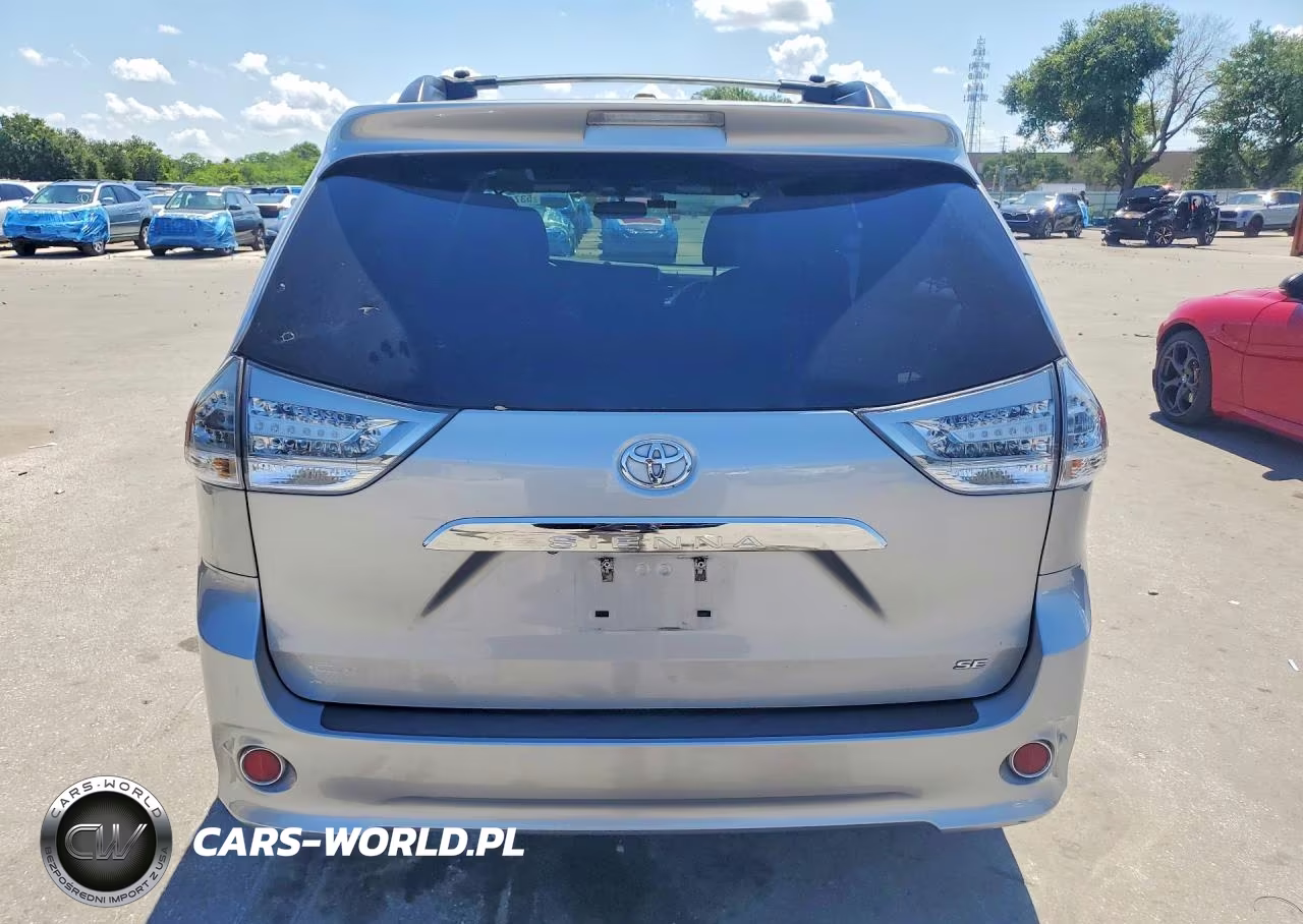 2017 Toyota Sienna Se VIN:5TDXZ3DC1HS870357 - 6