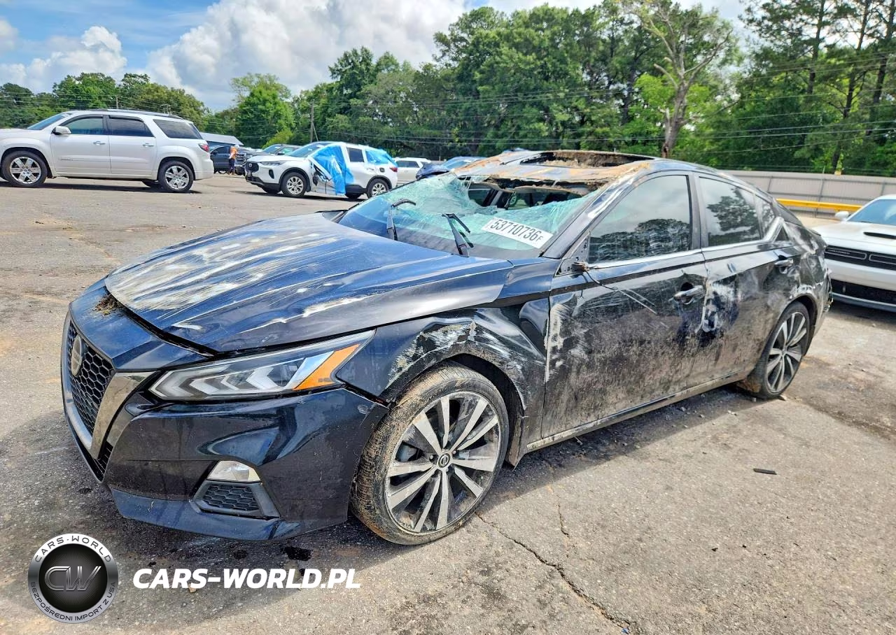 2021 Nissan Altima Sr