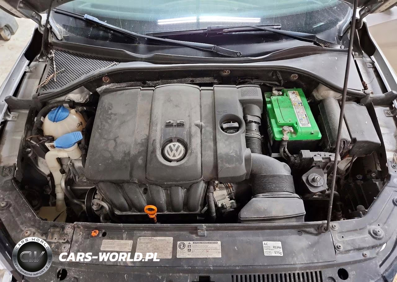 2012 Volkswagen Passat S VIN:1VWAH7A39CC026711 - 11
