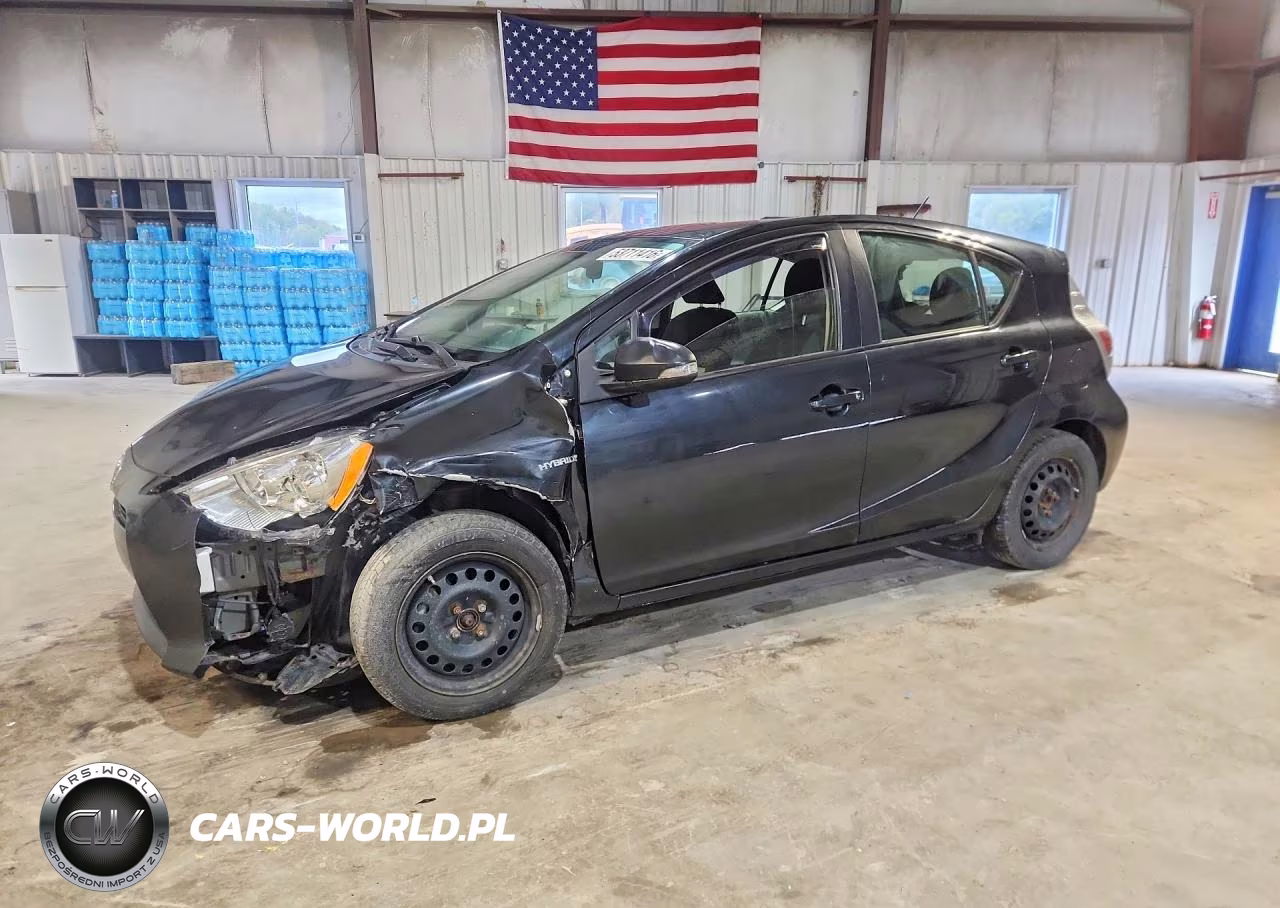 2014 Toyota Prius C Two