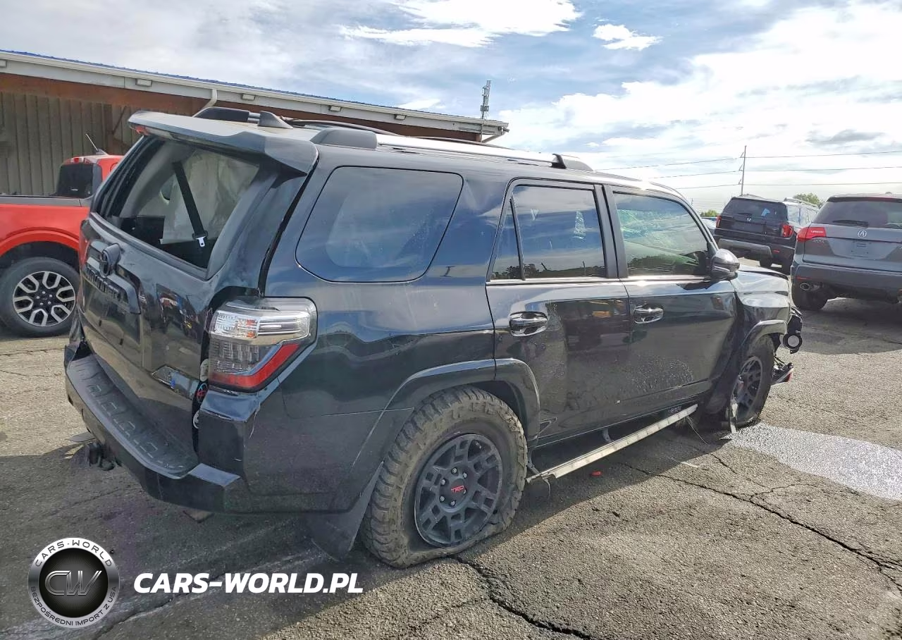 2020 Toyota 4 Runner VIN:JTEBU5JR7L5773199 - 3