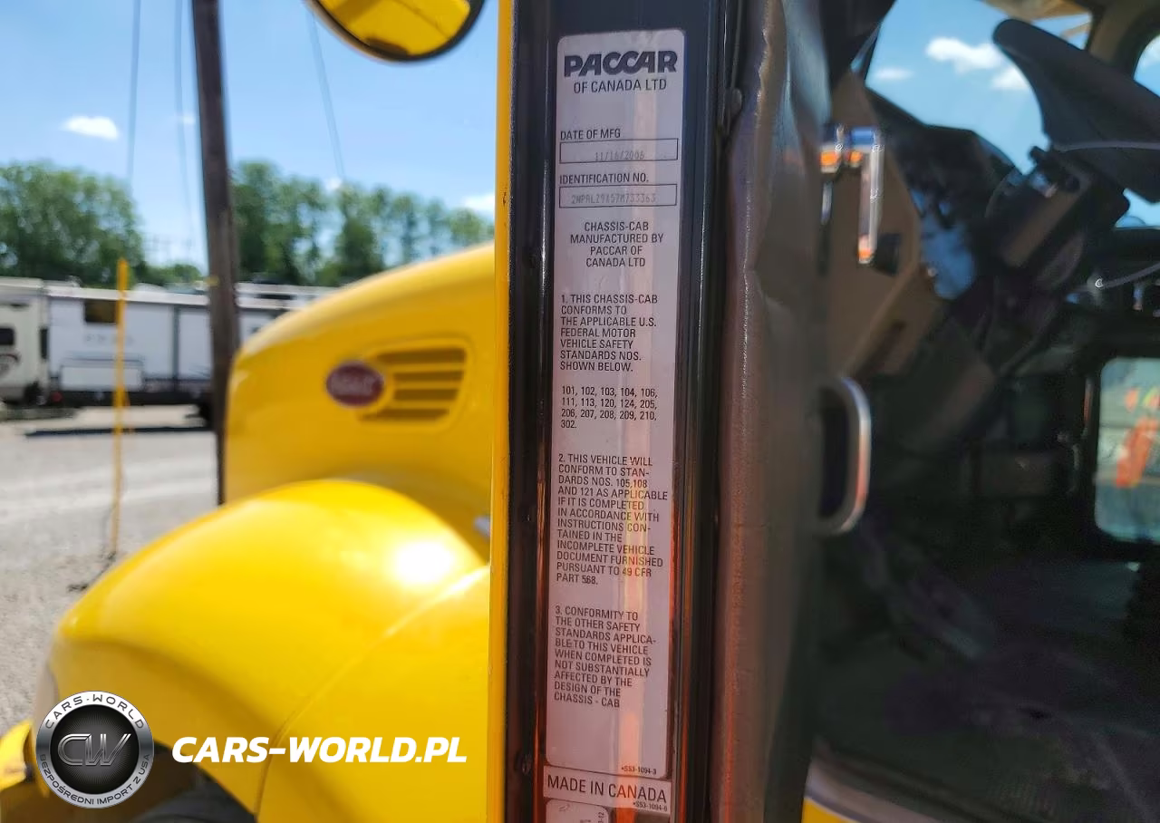 2007 Peterbilt 340 - Box Truck VIN:2NPRLZ9X57M733363 - 10