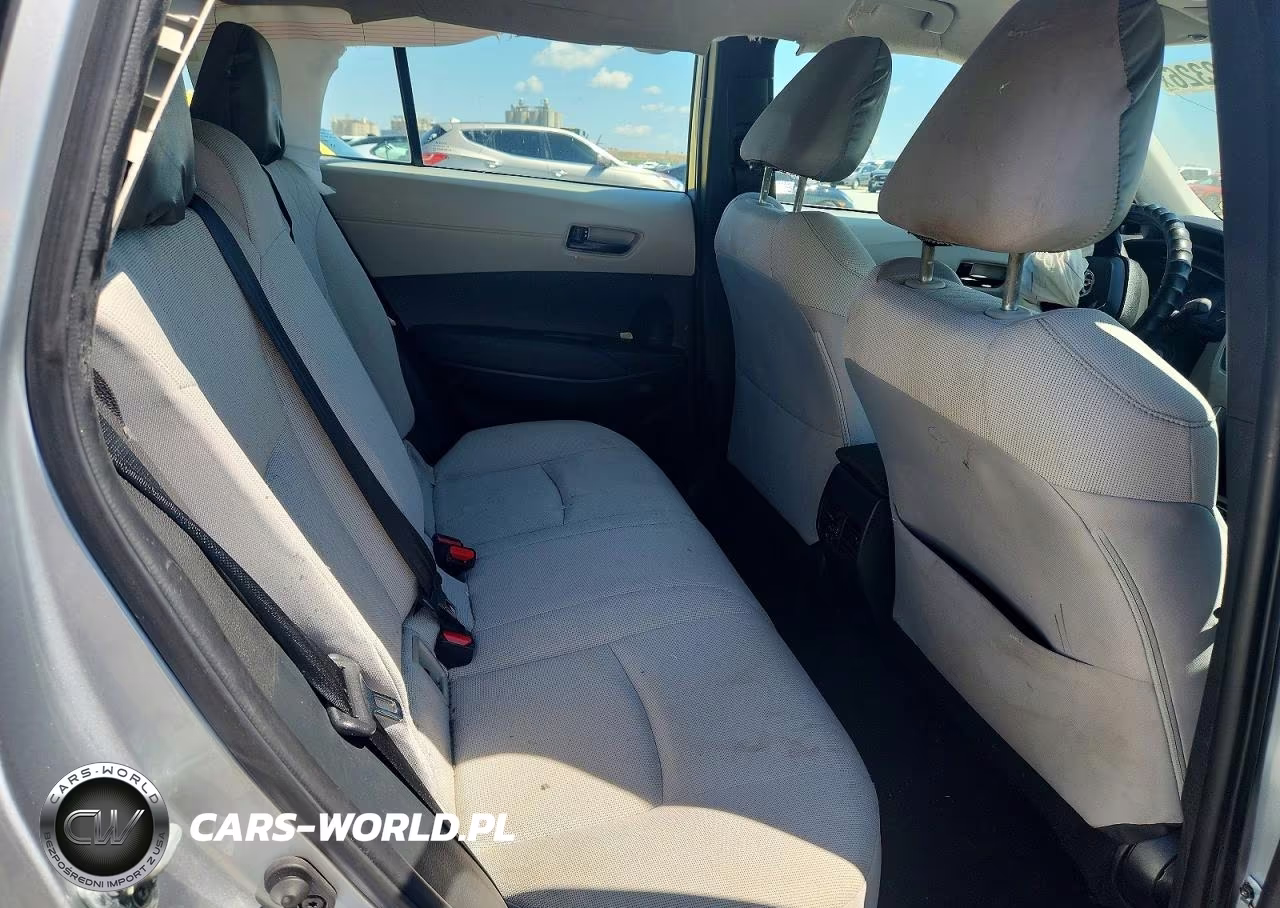 2023 Toyota Corolla Cross L VIN:7MUAAAAG6PV049719 - 10