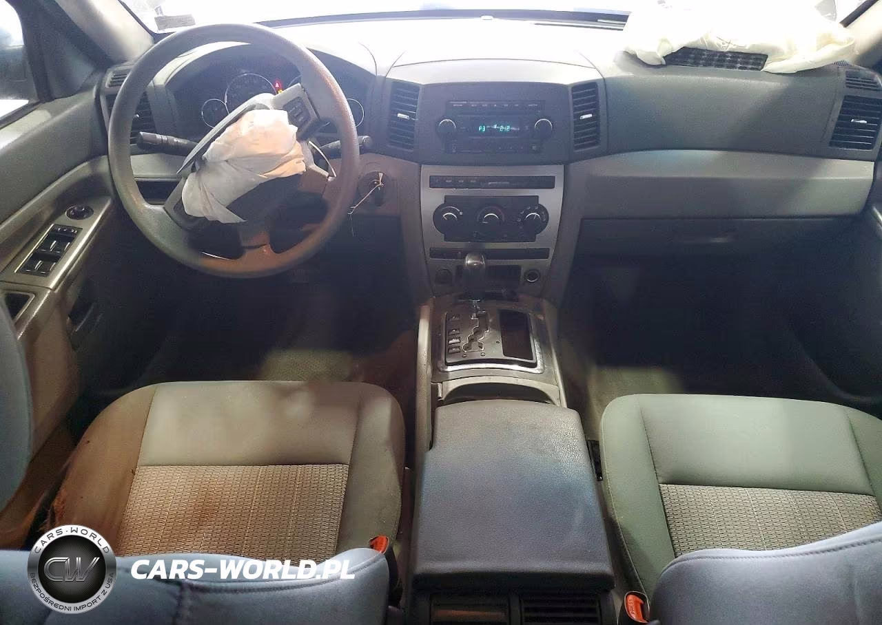 2007 Jeep Grand Cherokee Laredo VIN:1J8GR48K17C565344 - 8