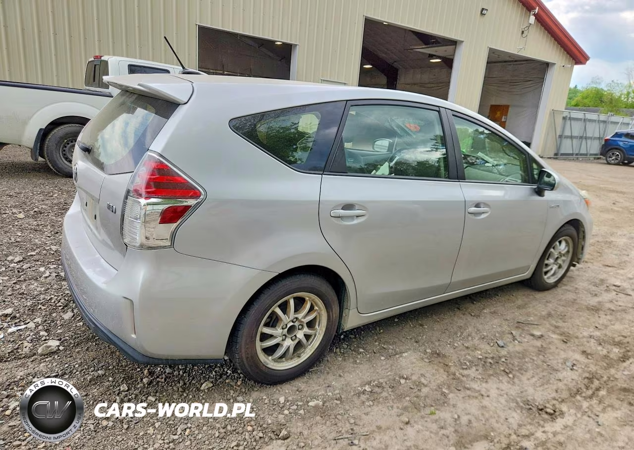 2016 Toyota Prius V Four VIN:JTDZN3EU5GJ045008 - 3