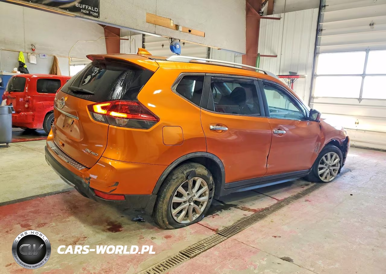 2018 Nissan Rogue Sv VIN:JN8AT2MVXJW304615 - 3