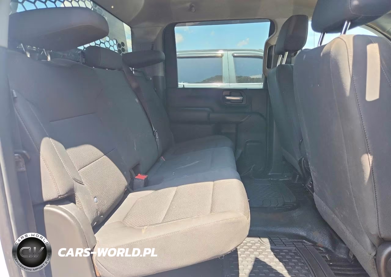2021 Chevrolet Silverado K3500 VIN:1GB4YSEYXMF123641 - 10