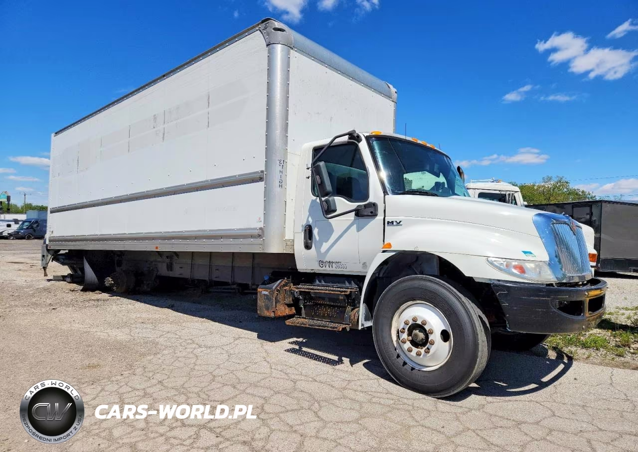 2020 International Mv607 Box Truck
