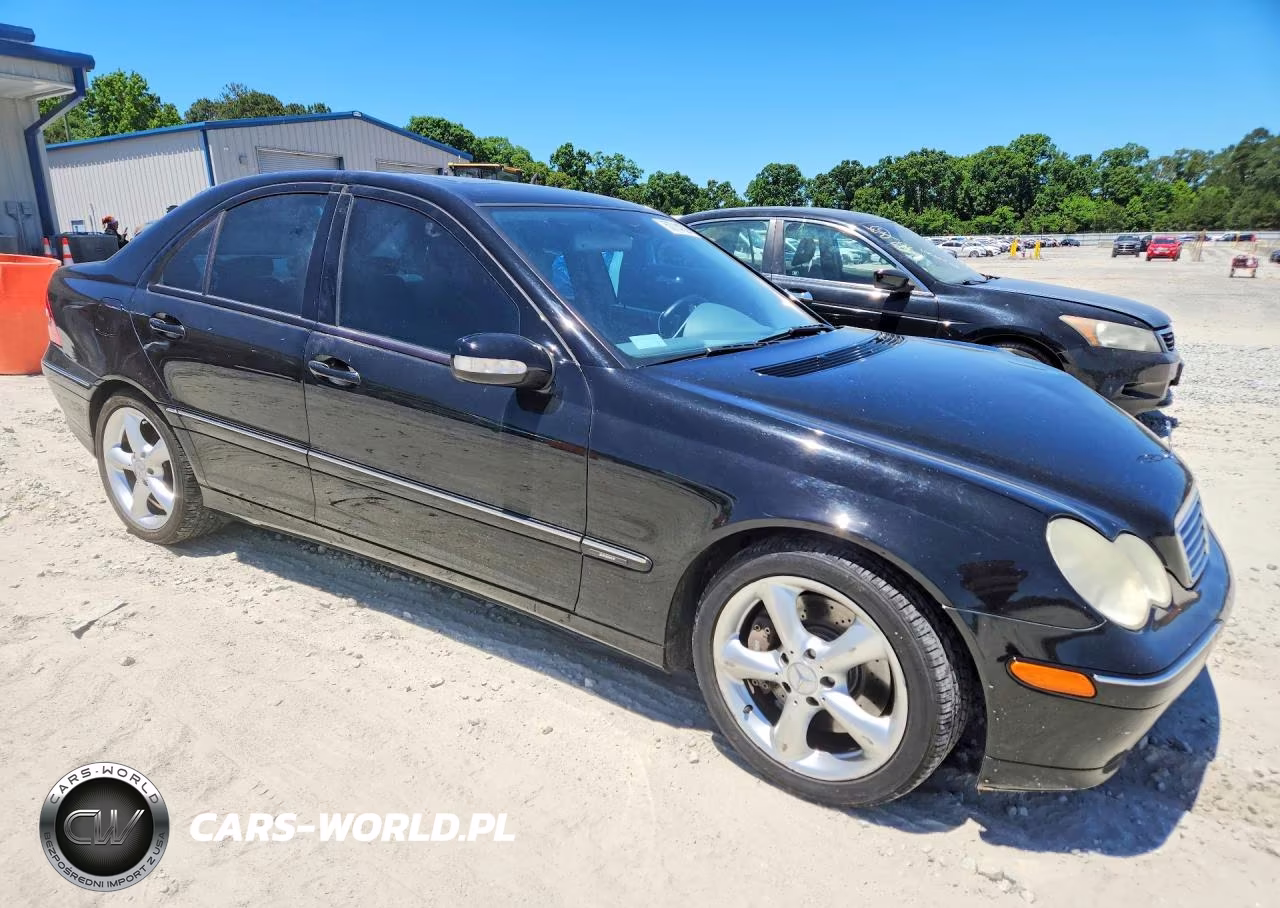 2004 Mercedes-Benz C 230K Sport Sedan VIN:WDBRF40J14F552629 - 4