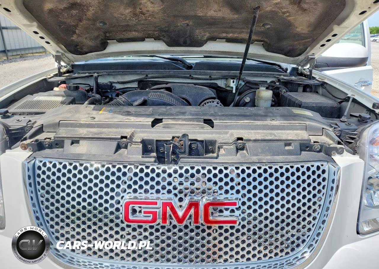 2008 GMC Yukon Denali VIN:1GKFK63828J132888 - 12
