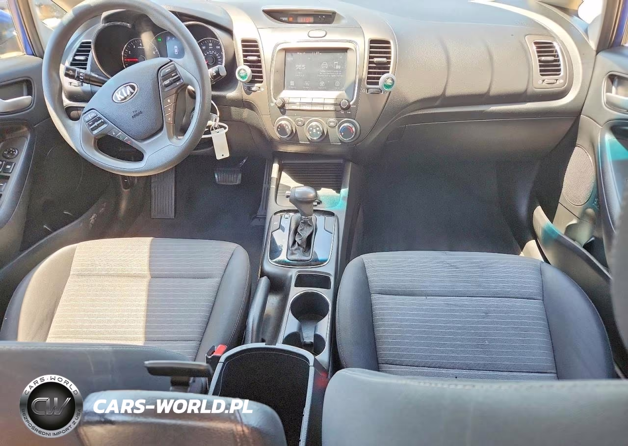 2018 Kia Forte Lx VIN:3KPFL4A72JE194365 - 8
