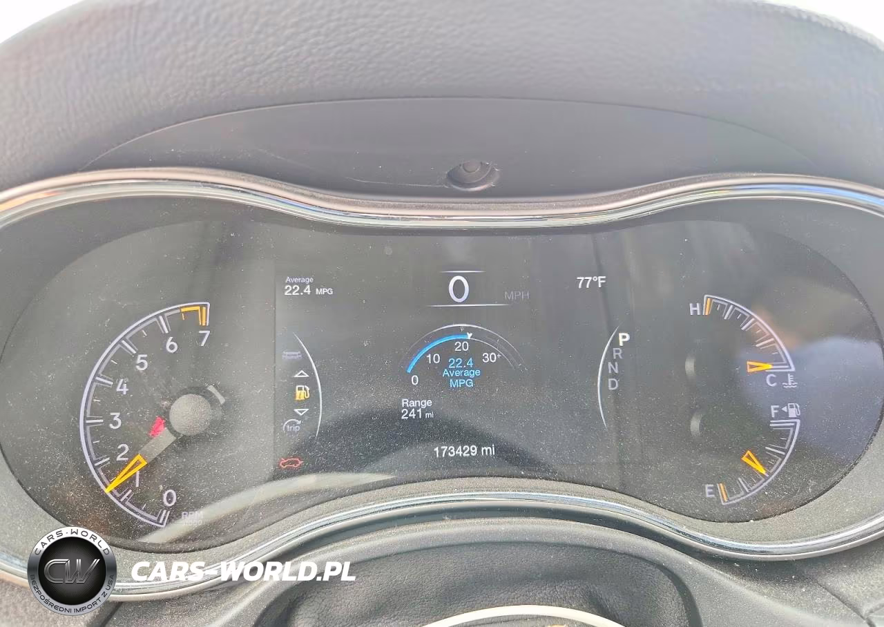 2018 Jeep Grand Cherokee Laredo VIN:1C4RJFAGXJC483676 - 9